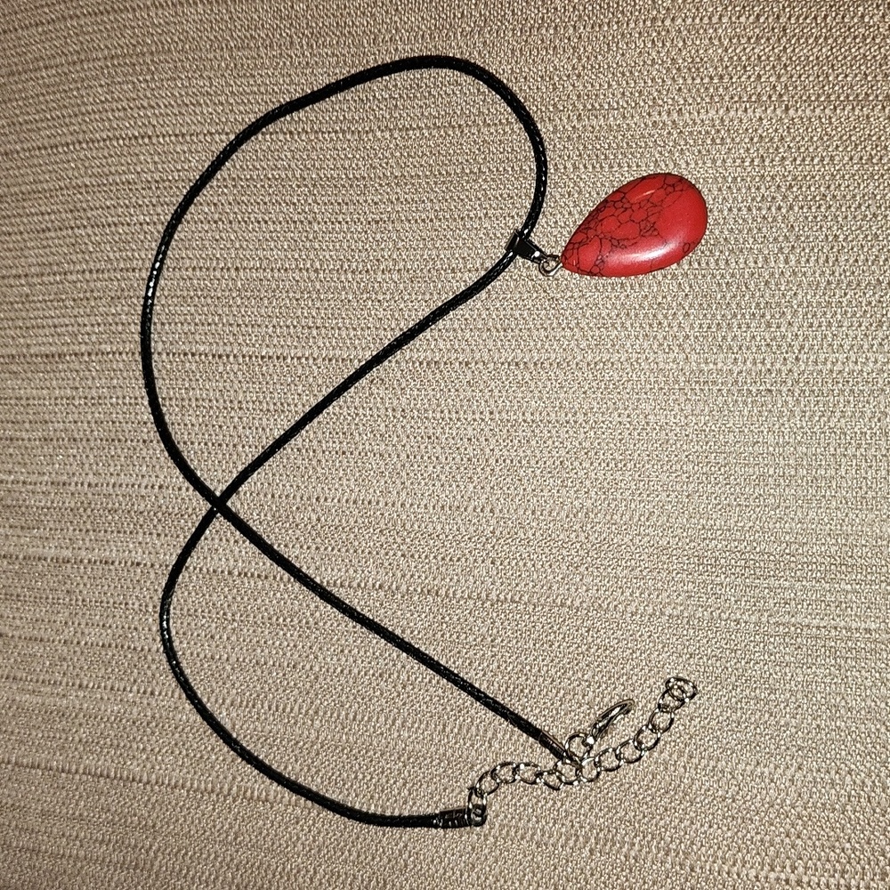 Pendant Necklace NWOT